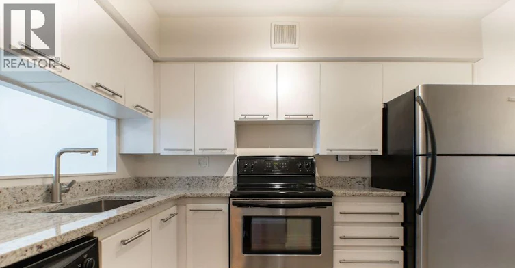 901-75 Riverside Drive East, Windsor, ON, N9A 7C4 - 7