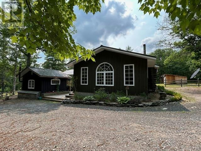 7 Quinn Road, Admaston, ON, P0R 1H0