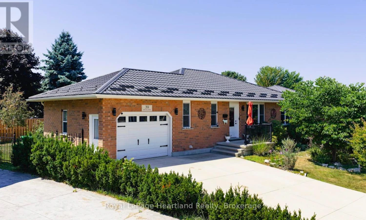 39 Balvina Drive W