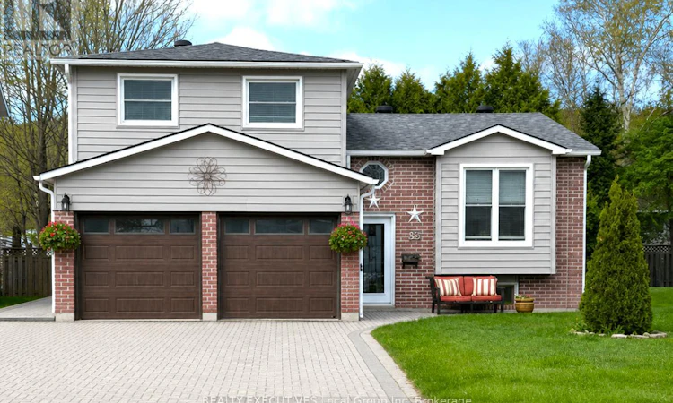 35 Nancy Drive