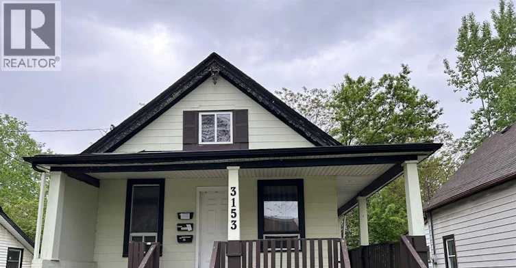 UPPER-3153 Peter Street, Windsor, ON, N9C 1H3