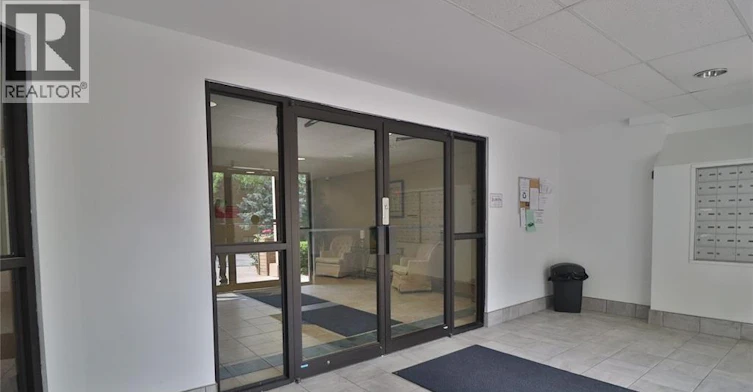 201-3000 Sandwich Street, Windsor, ON, N9C 4G3 - 2