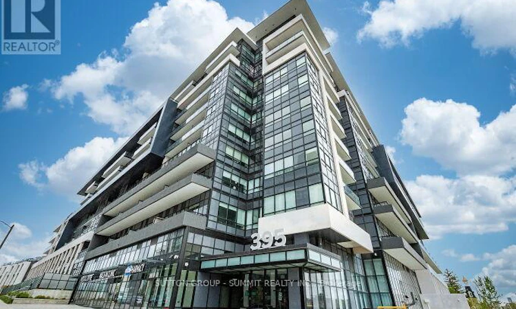 504-395 Dundas Street W