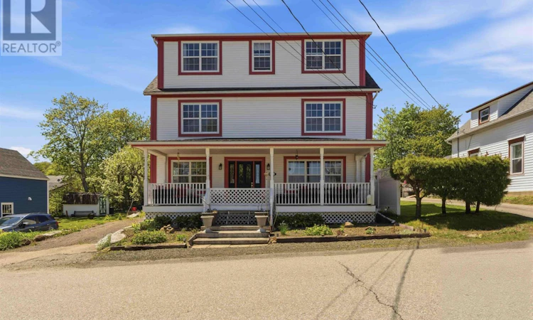 13 Maiden Lane