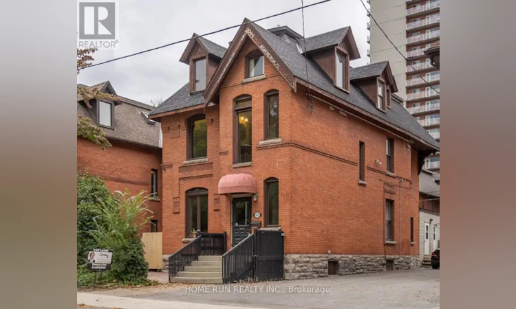 431 Gilmour Street
