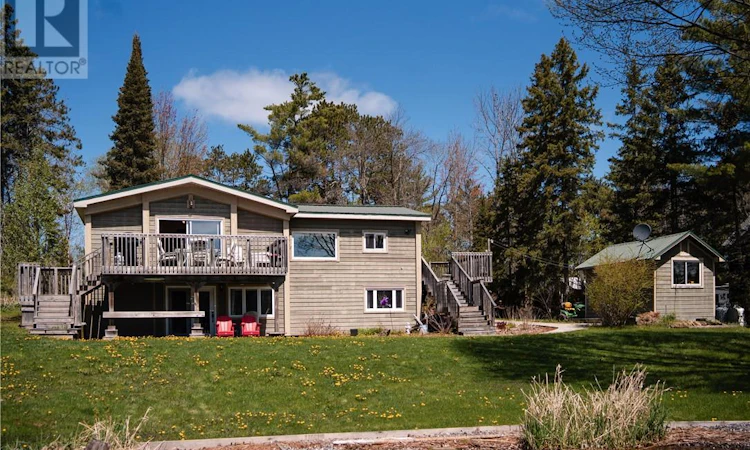 660 Lake Road