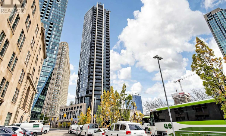 2305-1 The Esplanade Drive