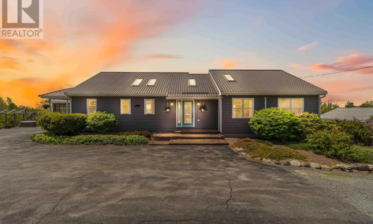 30 Lacey Lane