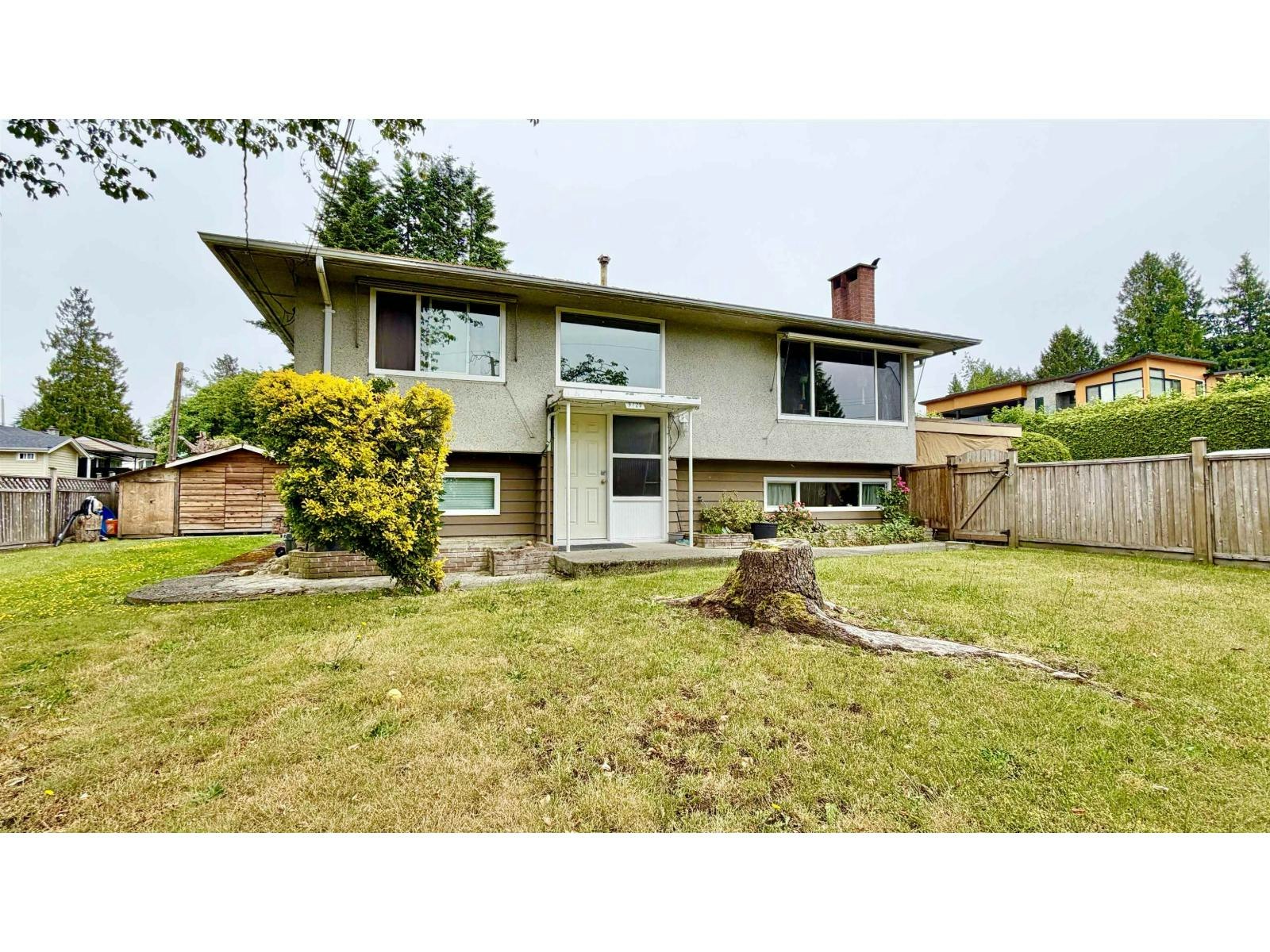 9720 Crown Crescent, Surrey, BC, V3V 2T8