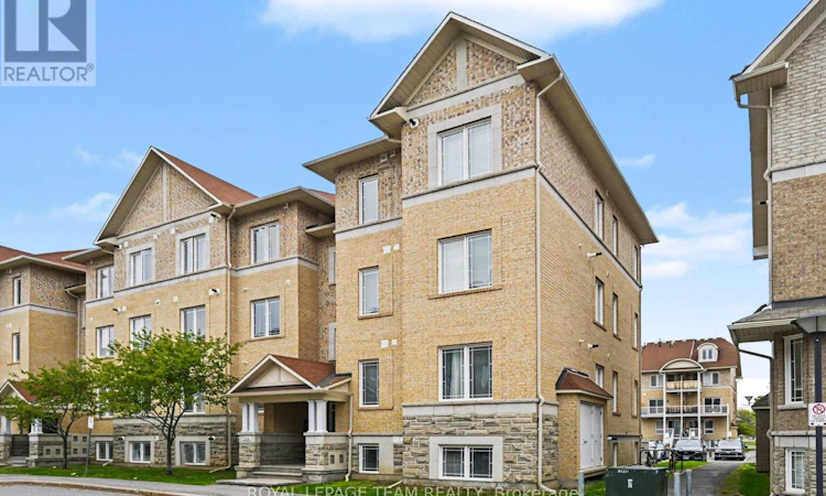 1-304 Paseo Private
