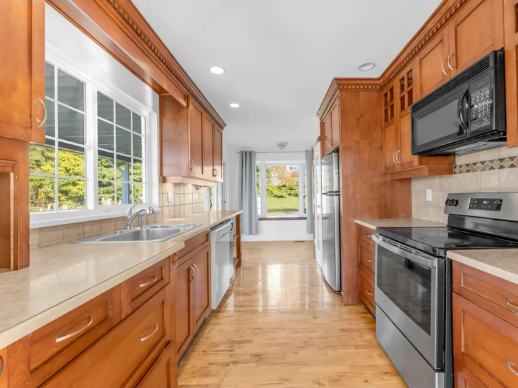 8063 Wiltshire Boulevard, Delta, BC, V4C 4B5 - 4