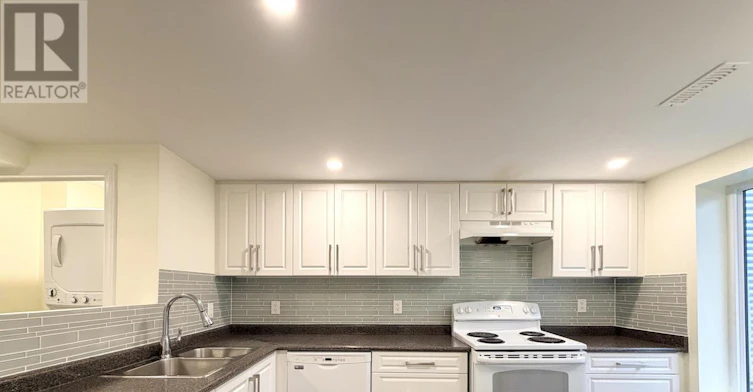 LOWER-116 Pindar Crescent, Toronto, ON, M2J 3L4 - 10