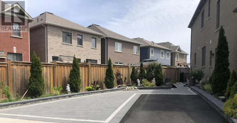 BSMT 1-13 Kilmarnock Crescent, Whitby, ON, L1P 0E8 - 2