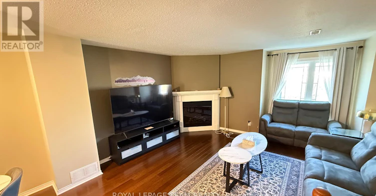 390 Crownridge Drive N, Ottawa, ON, K2M 3A4 - 6