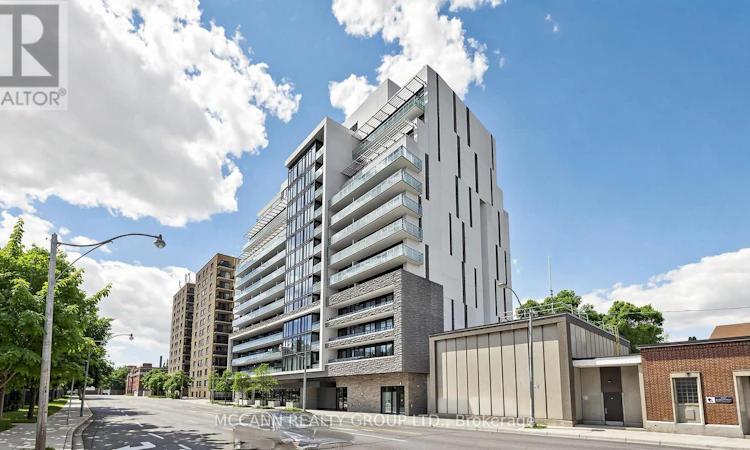 605-3018 Yonge Street