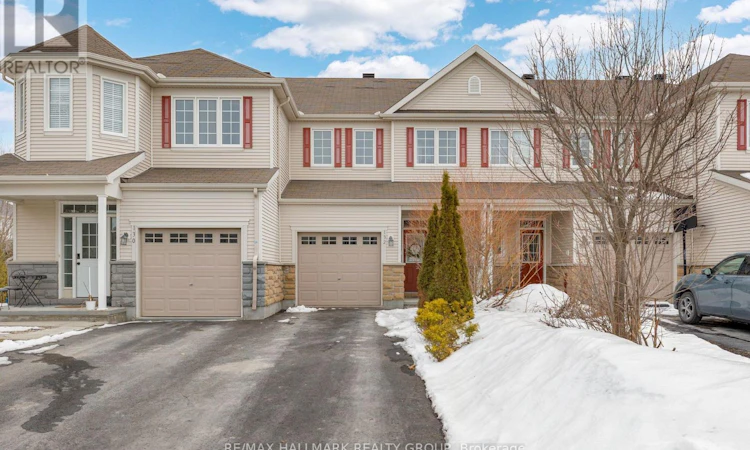 132 Laramie Crescent