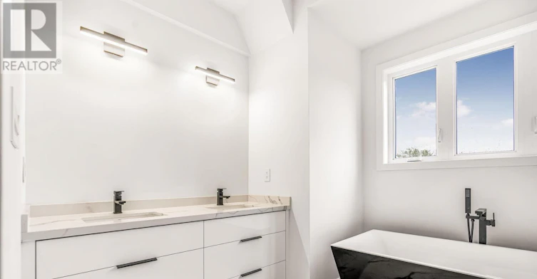4 Alderwood Lane, Barrie, ON, L4N 3J2 - 14