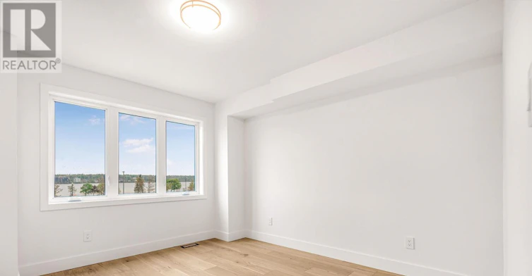 4 Alderwood Lane, Barrie, ON, L4N 3J2 - 8
