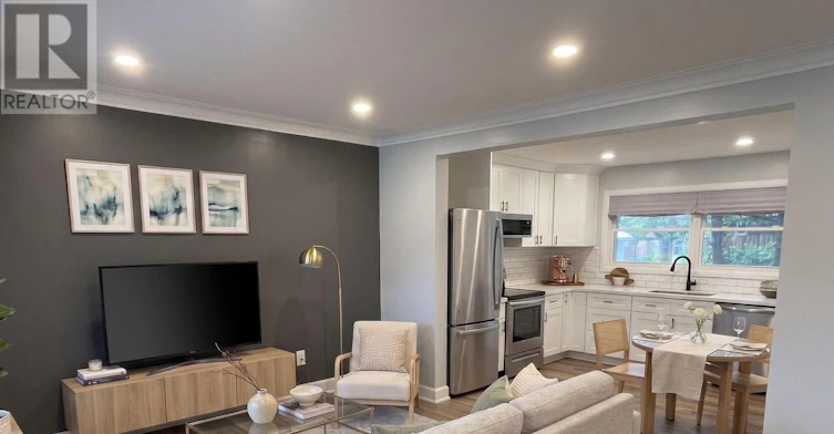 MAIN LEVEL-39 Silvercreek Parkway N, Guelph, ON, N1H 3T1 - 2
