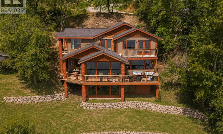 6261 Renfrew Road