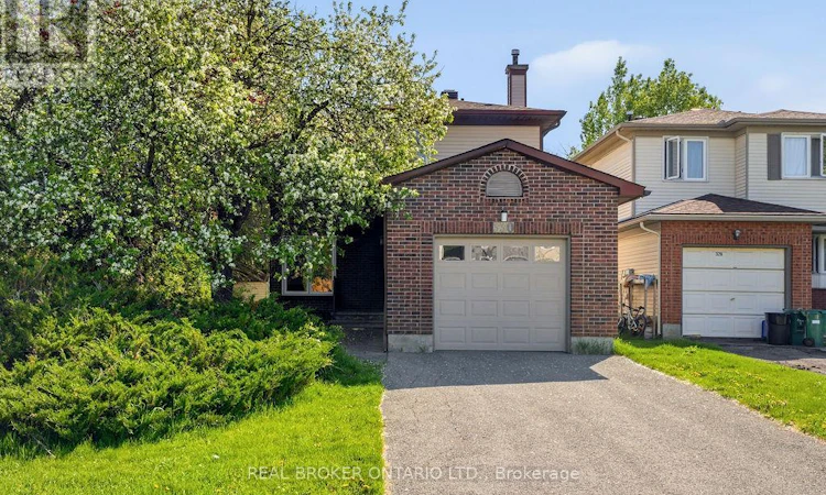 330 Fernleaf Crescent