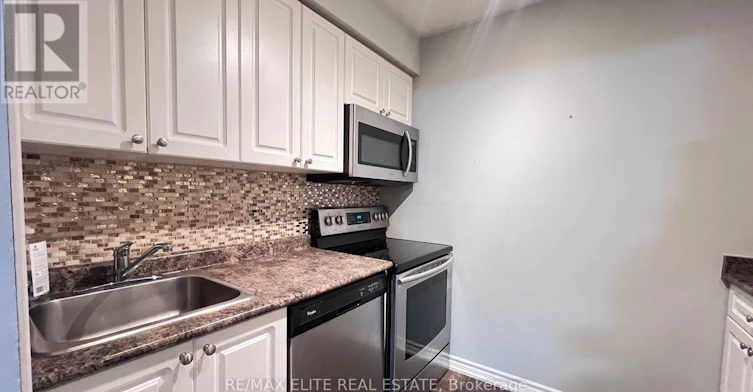 205 Milestone Crescent, Aurora, ON, L4G 3M2 - 2