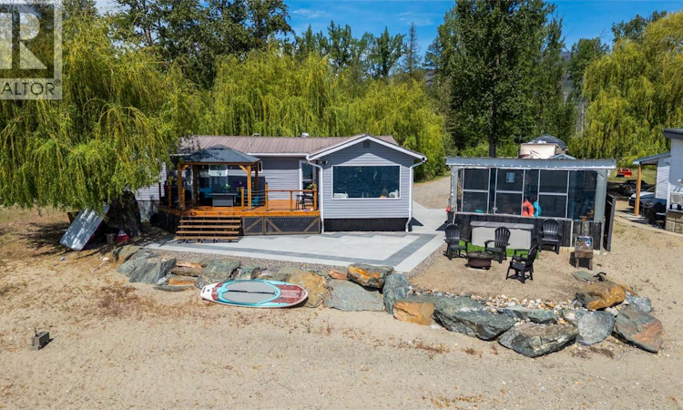 3572 Hilliam Frontage Road