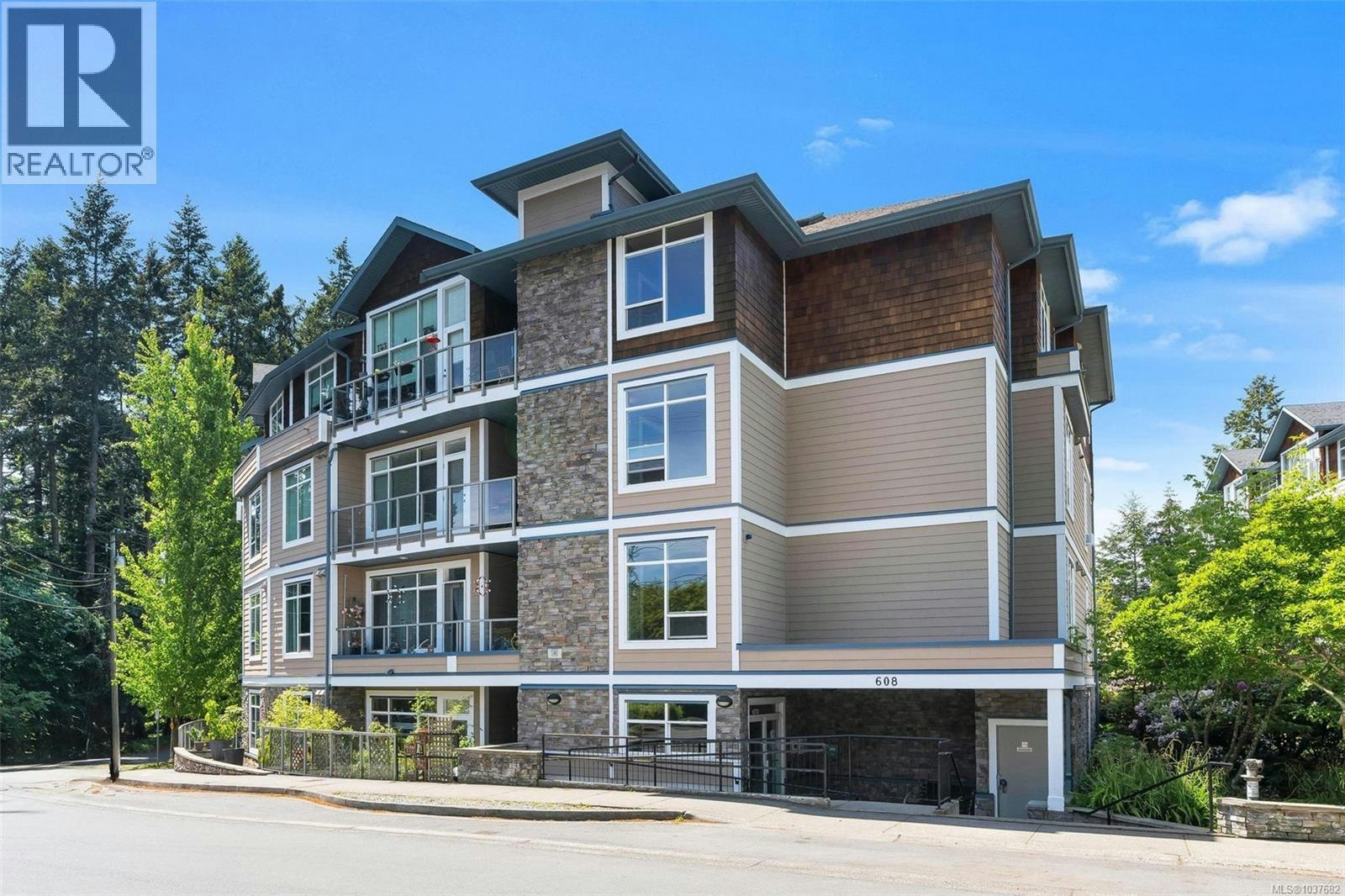 302-608 Fairway Avenue, Langford, BC, V9B 2R5