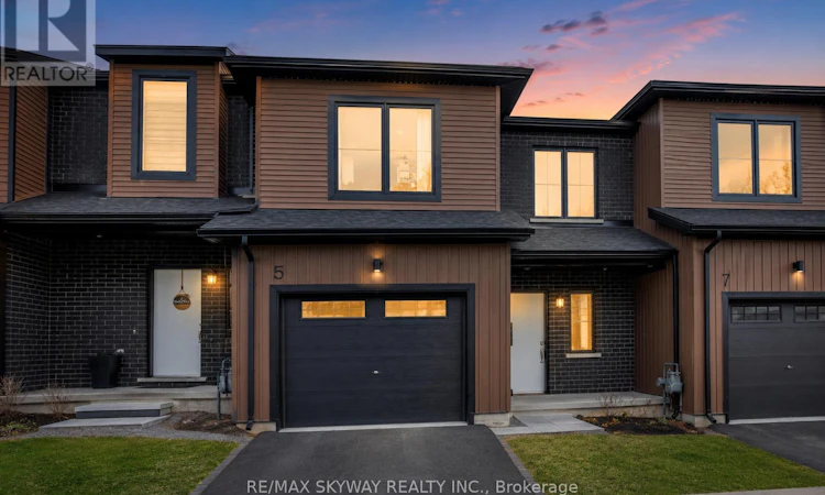 5 Trailside Drive