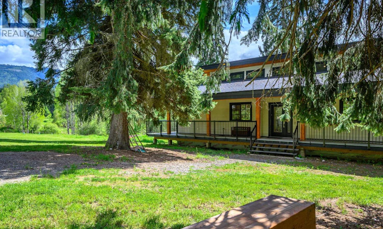522 North Fork Road