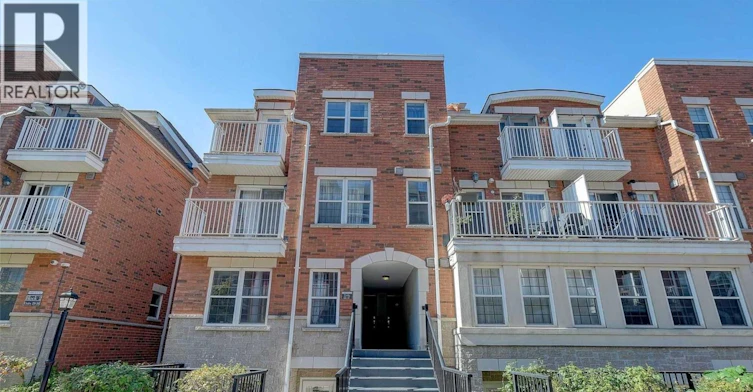 26-37 Four Winds Drive, Toronto, ON, M3J 1K7