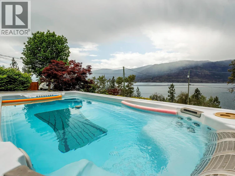 9887 W Okanagan Centre Road, Lake Country, BC, V4V 2J3 - 16