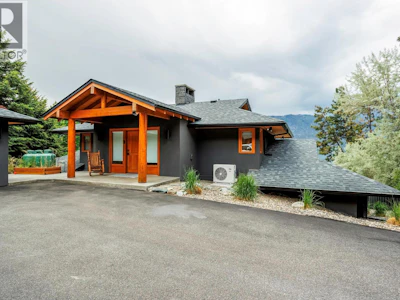 9887 W Okanagan Centre Road - 4