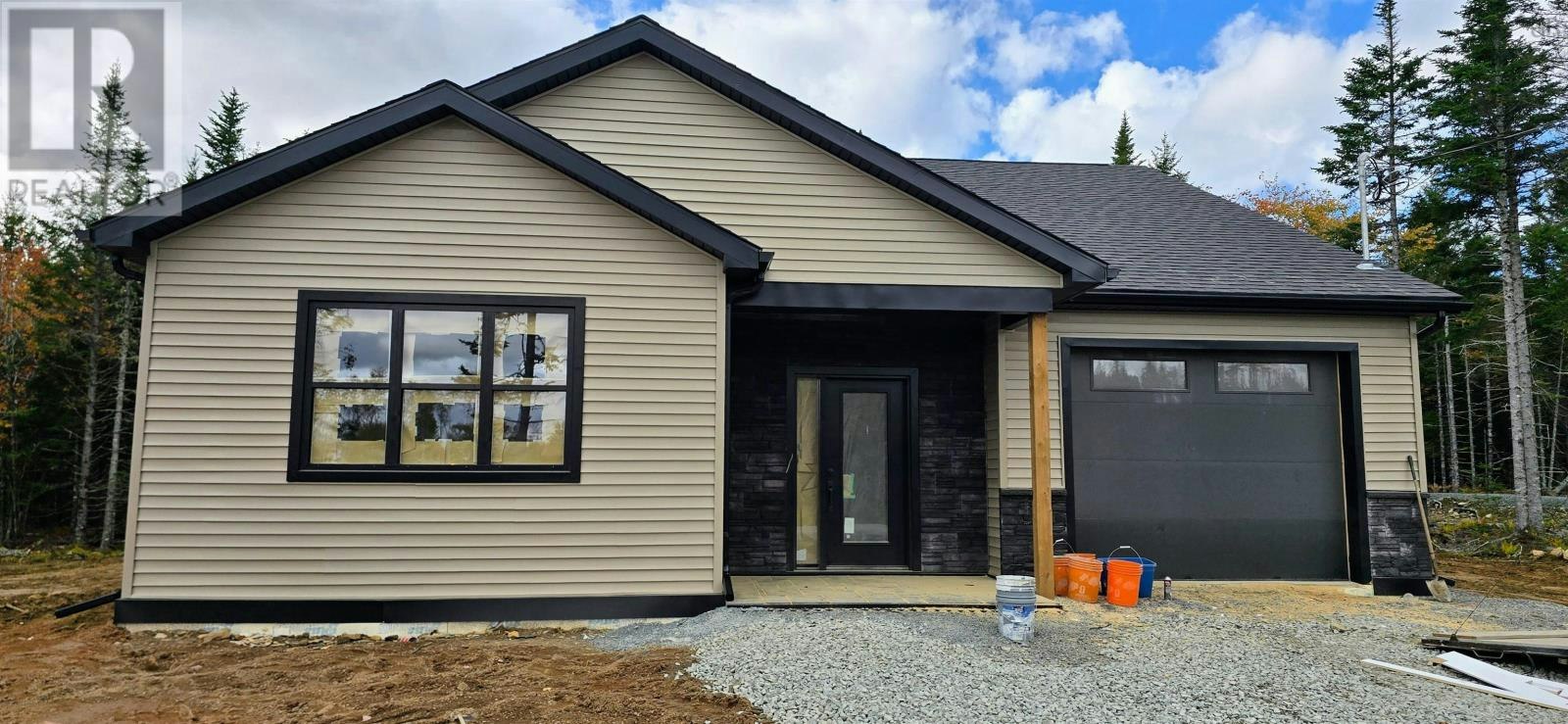 108 Moonlight Drive, Mount Uniacke, NS, B0N 1Z0