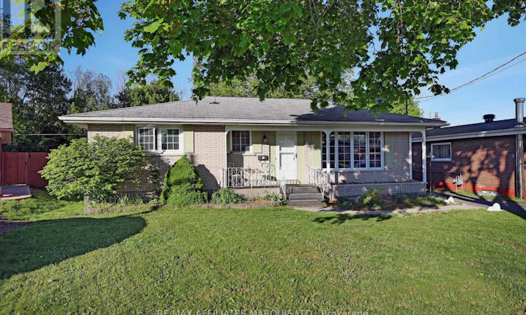 428 Bellevue Crescent