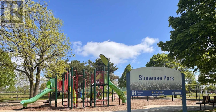 243 Shawnee Circle, Toronto, ON, M2H 2Y3 - 12