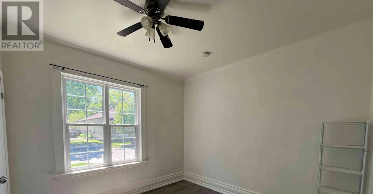 37 Empress Avenue, London, ON, N6H 1M6 - 4