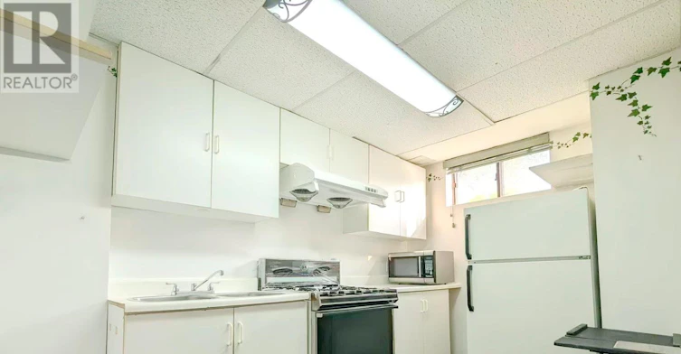 BSMNT-1226 Kos Boulevard, Mississauga, ON, L5J 4L7 - 3