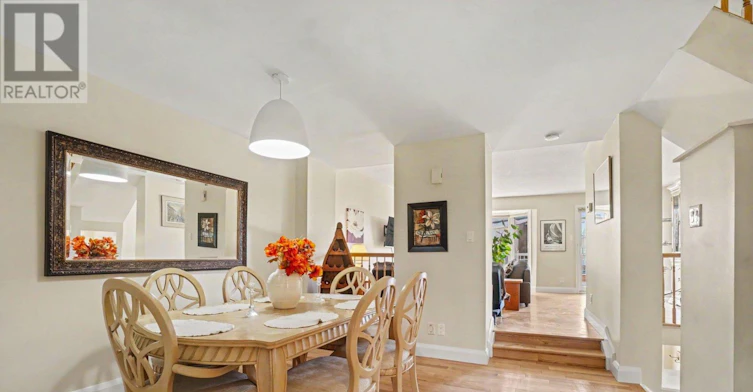 34 Huntview Private, Ottawa, ON, K1V 0M5 - 13