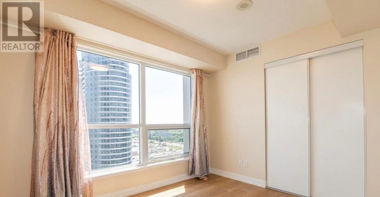 2703-151 Village Green Square, Toronto, ON, M1S 0K5 - 13
