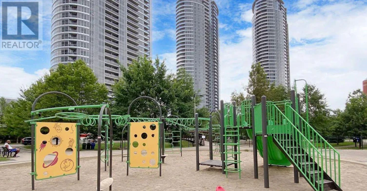 2703-151 Village Green Square, Toronto, ON, M1S 0K5 - 21