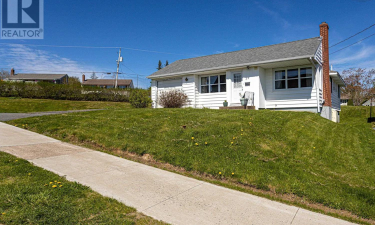 32 Arvida Avenue