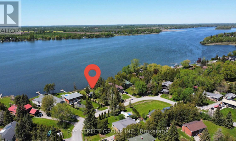33 Cedar Crescent