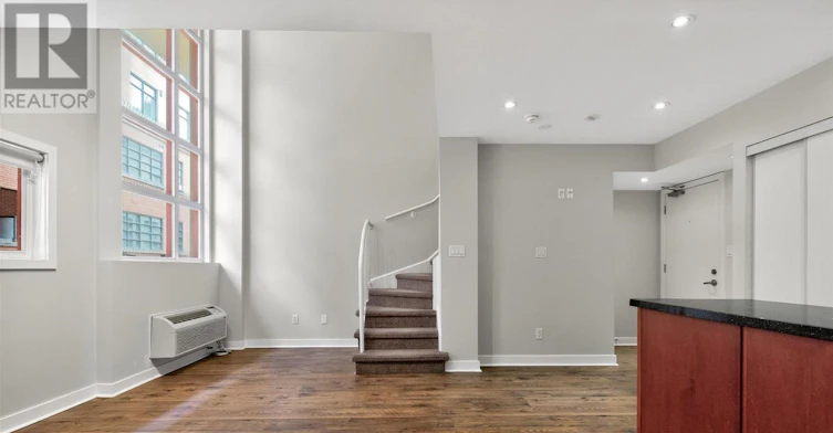 115-21 Earl Street, Toronto, ON, M4Y 3C8 - 3