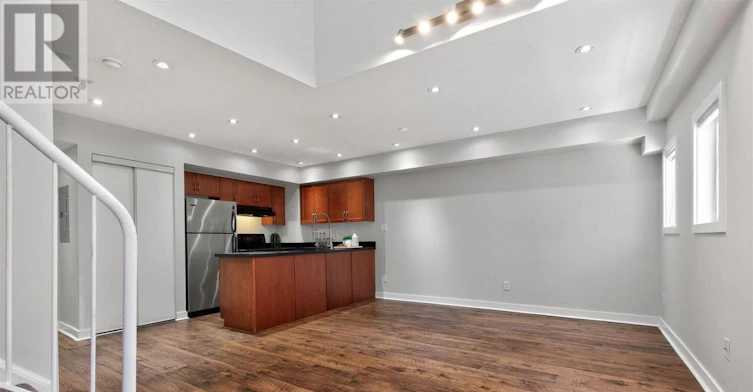 115-21 Earl Street, Toronto, ON, M4Y 3C8 - 5