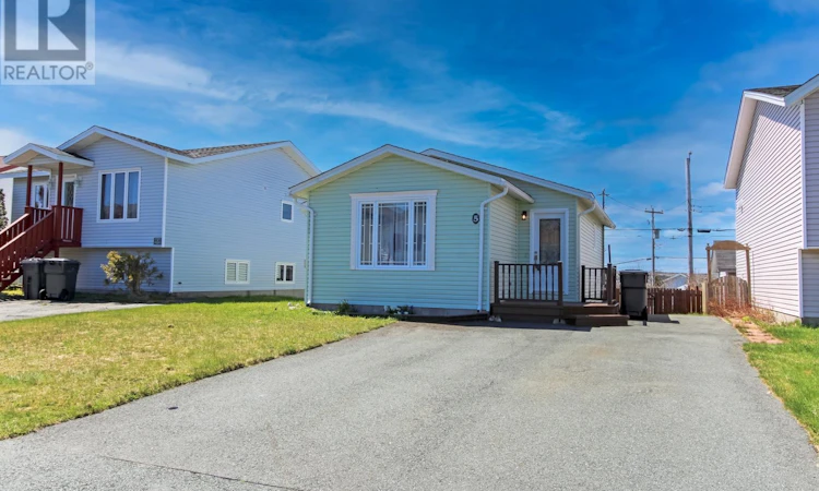 5 Maisonneuve Drive