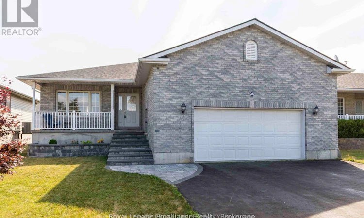 35 Forest Valley Drive