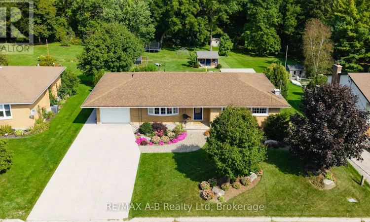 43 Widder Street W