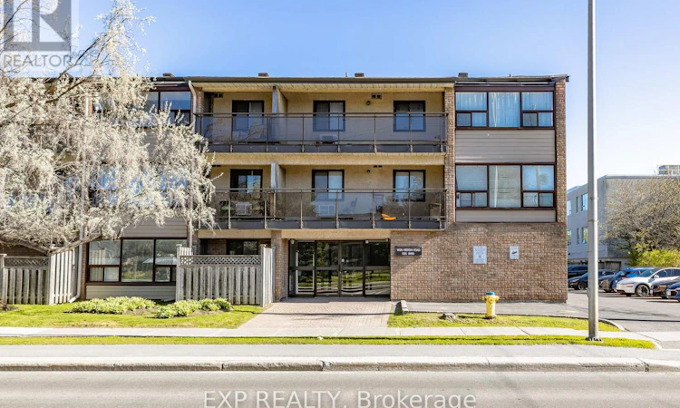 305-1490 Heron Road