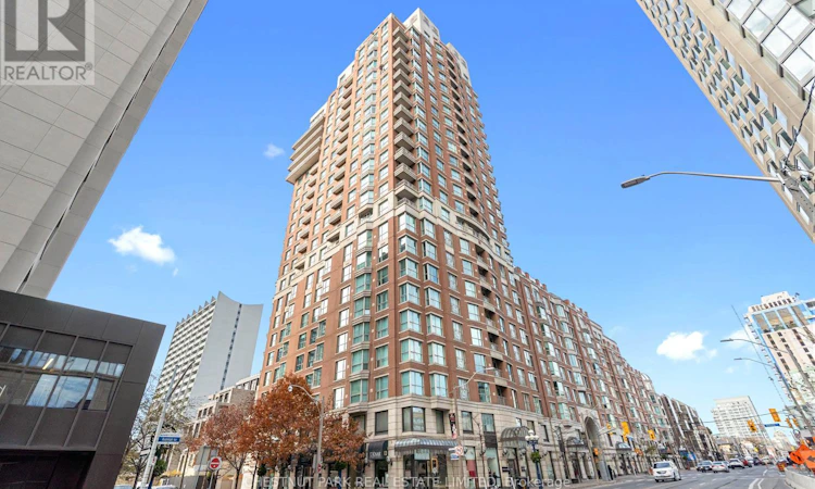 304-38 Avenue Road